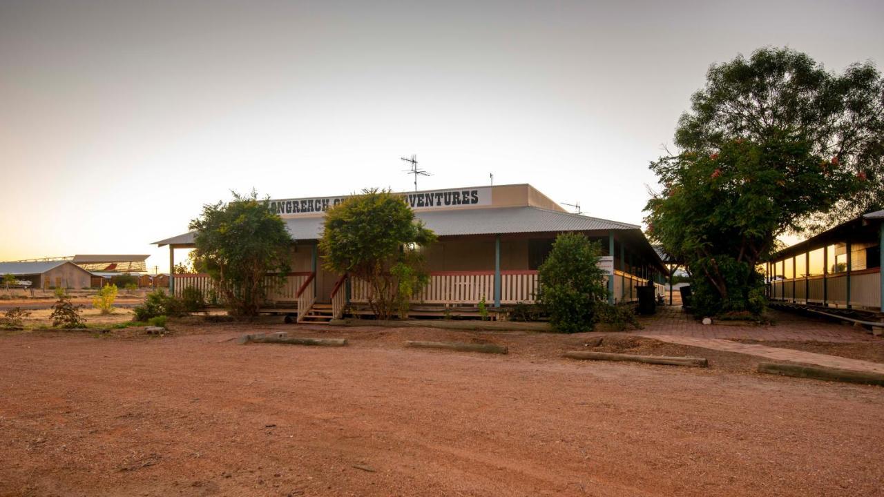 Stork Rd Budget Rooms - Private Rooms With Shared Bathrooms Access To Pool Longreach Exterior photo